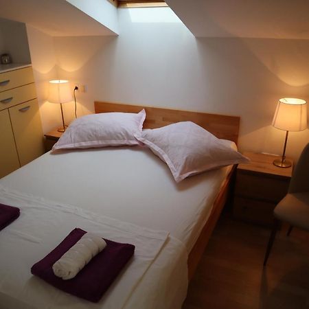 Apartments Iva Und Franka Omiš Εξωτερικό φωτογραφία