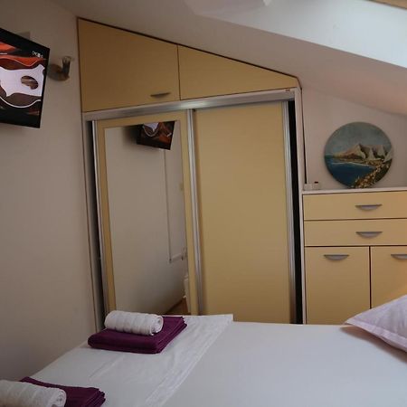 Apartments Iva Und Franka Omiš Εξωτερικό φωτογραφία