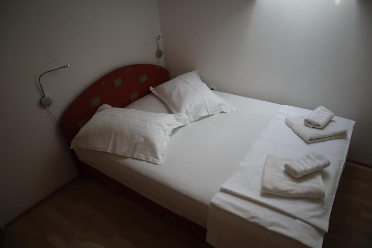 Apartments Iva Und Franka Omiš Εξωτερικό φωτογραφία