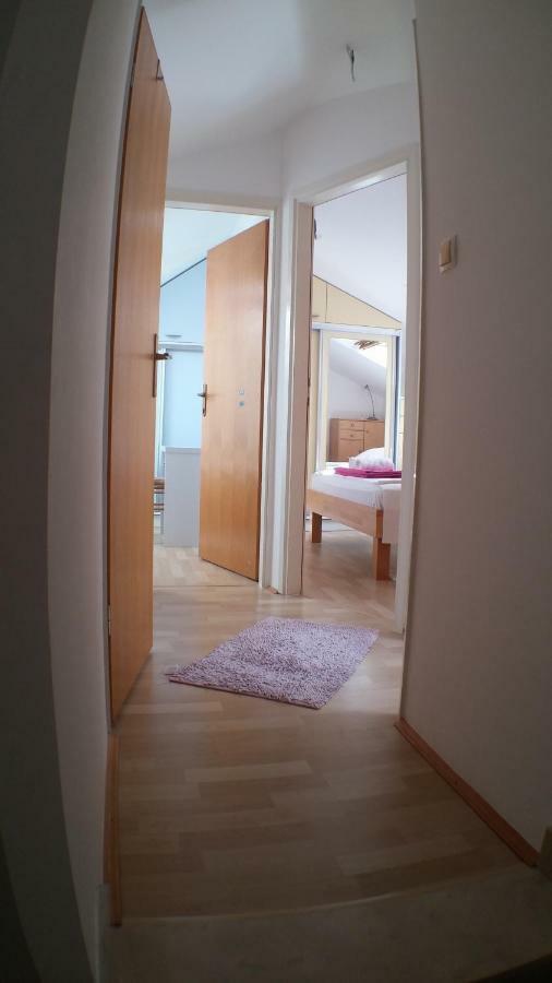 Apartments Iva Und Franka Omiš Εξωτερικό φωτογραφία