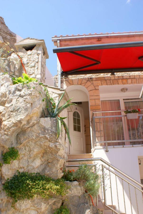 Apartments Iva Und Franka Omiš Εξωτερικό φωτογραφία