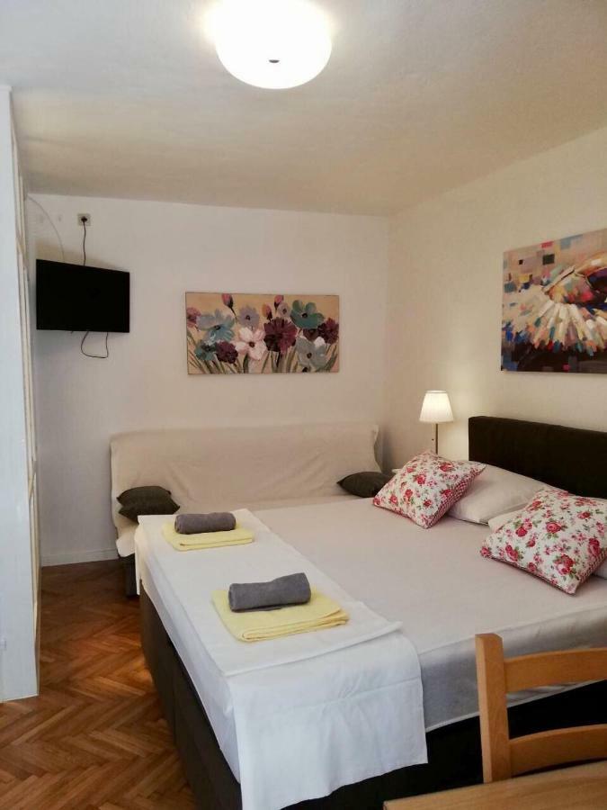 Apartments Iva Und Franka Omiš Εξωτερικό φωτογραφία
