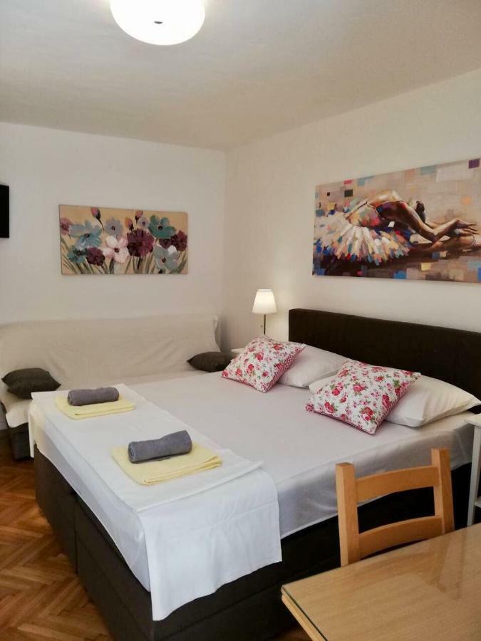 Apartments Iva Und Franka Omiš Εξωτερικό φωτογραφία
