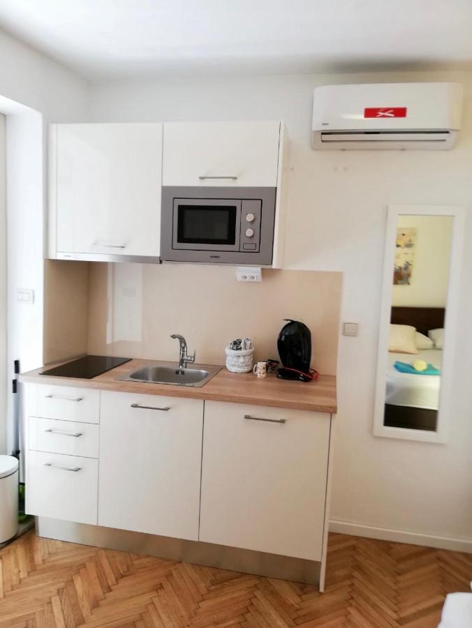 Apartments Iva Und Franka Omiš Εξωτερικό φωτογραφία